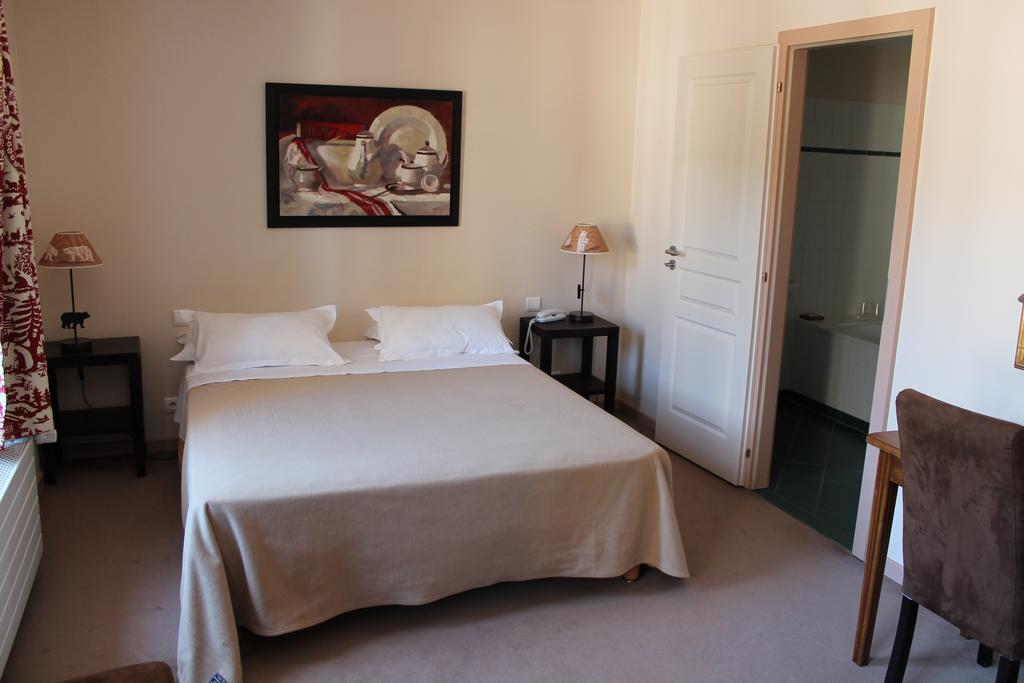 Les Cigognes Hotel Abreschviller Ruang foto