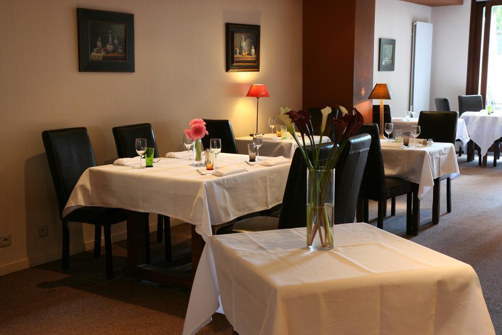 Les Cigognes Hotel Abreschviller Bagian luar foto