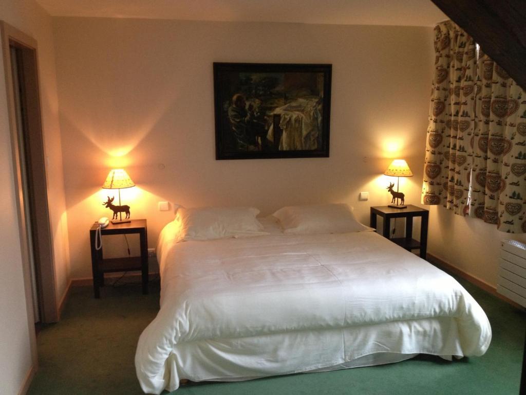Les Cigognes Hotel Abreschviller Ruang foto