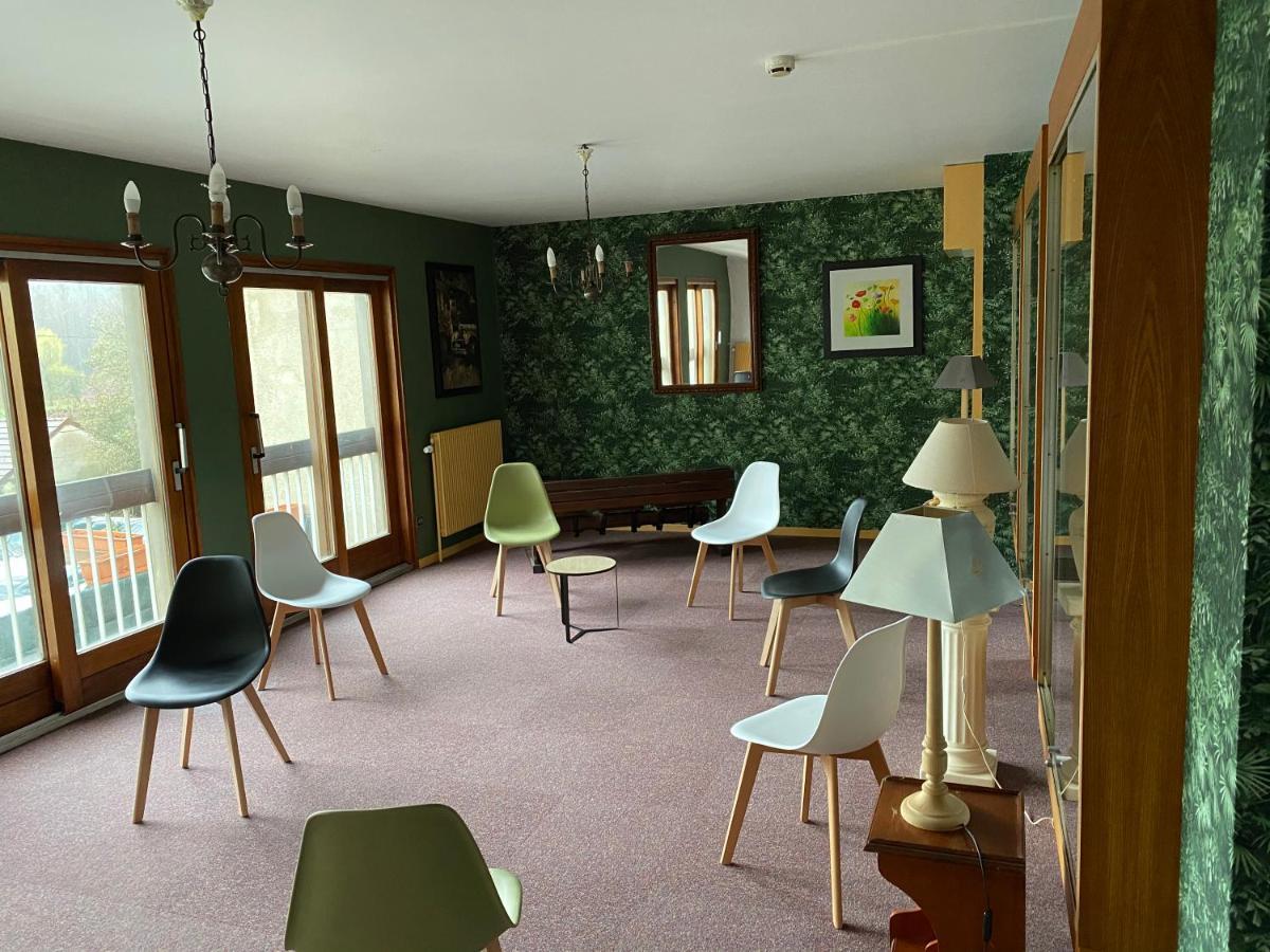 Les Cigognes Hotel Abreschviller Bagian luar foto